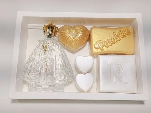 Presente de Aniversário Católico: Aromatizador Nossa Senhora
