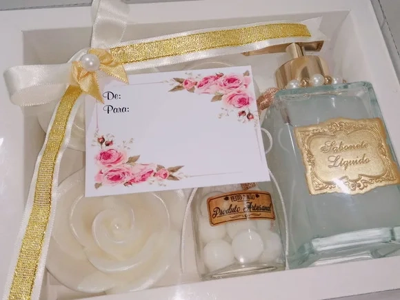Presente de Aniversário, Sabonete Líquido Luxo com Sabonetes