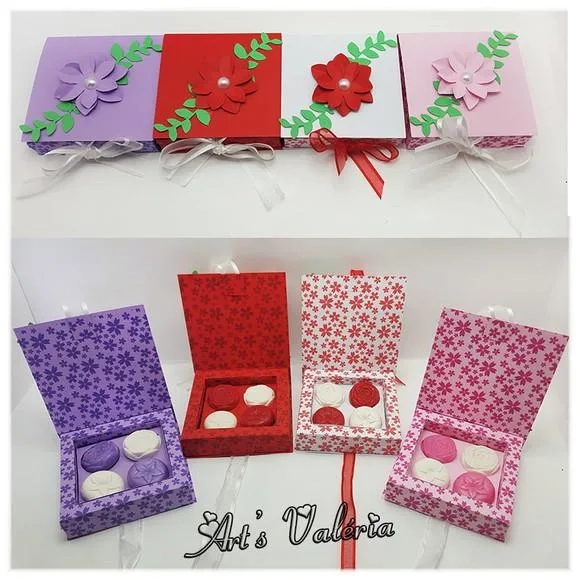 Caixa com 4 Mini Sabonetes Flor
