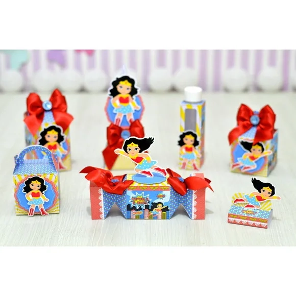 Kit 30 Lembrancinhas Mulher Maravilha