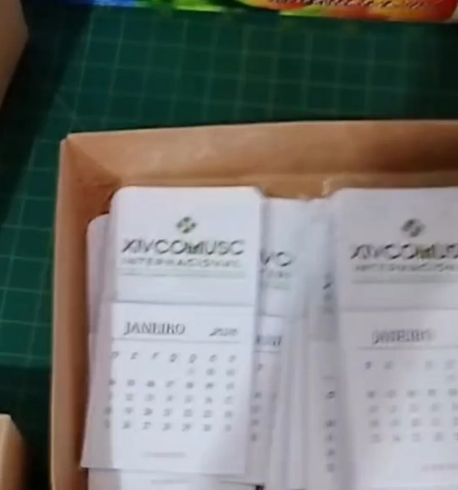 150 Mini Calendário 2027 /  imã de geladeira / brinde corporativo Personalizado
