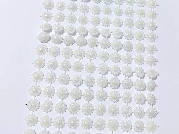Manta de Meia Pérola Trabalhada Irisada de 10mm Medida 11cmx