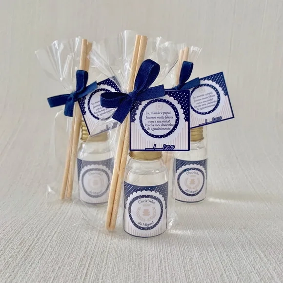 Lembrancinha Nascimento Aromatizador Ursinho Rei Bege e azul
