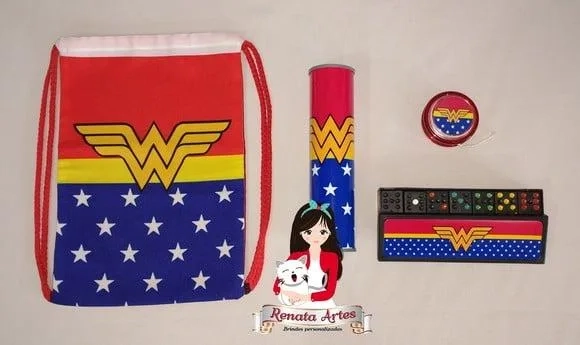 Kit Jogos na Mochila Mulher Maravilha