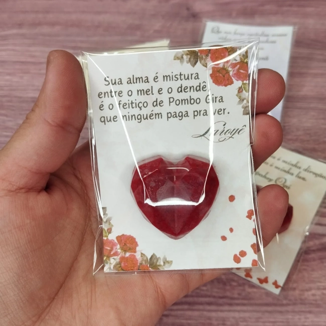 50 UNIDADES Mini Sabonete Coração Diamante no Card  Lembrancinhas Pombo-Gira