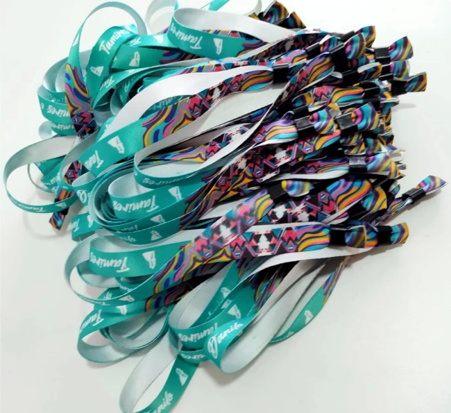 Pulseiras Personalizadas de Tecido Festas e Eventos !
