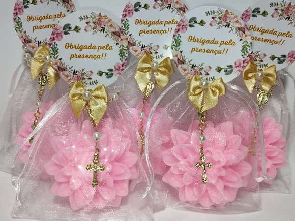 Lembrancinha 70 Anos: Sabonete Flor Dália com Mini Terço