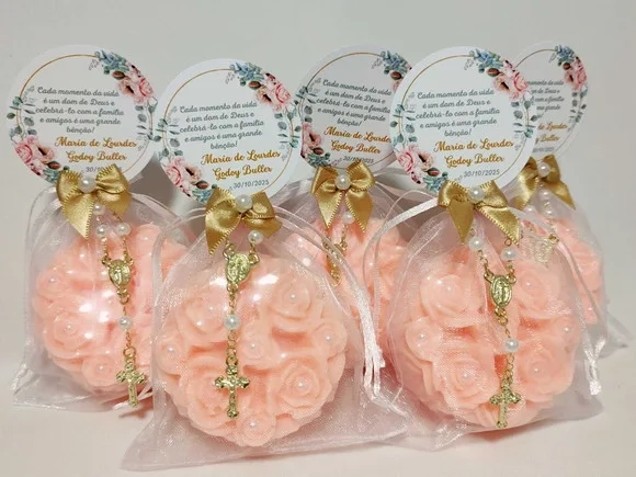 Lembrancinha 90 Anos: Sabonete Provence Rosas com Mini Terço