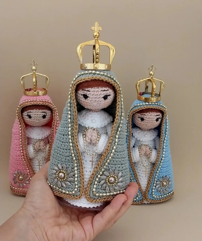 Nossa Senhora Rainha do Céu Amigurumi