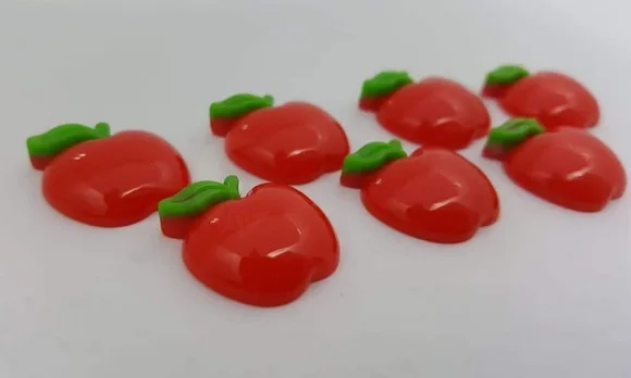 Aplique Maçã de Resina 1,8cm Pacote com 15 Unidades