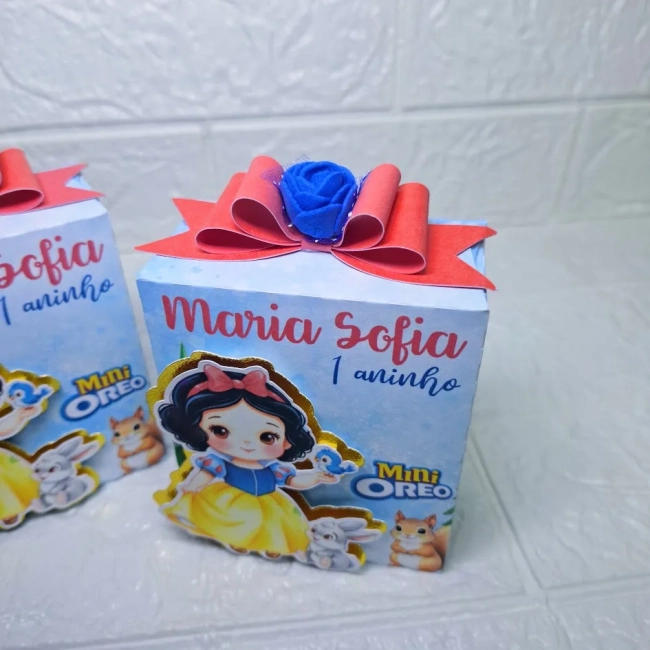 Mini Oreo na Caixa Personalizada - Branca de Neve (Fazemos todos os temas)