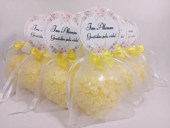 Lembrancinha de Aniversário 30 Anos: Sabonete Coração Floral