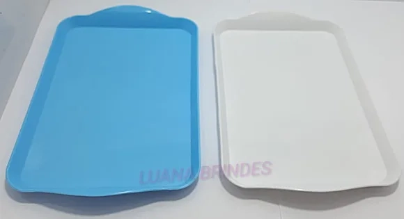 Bandejas pequenas Azul e Branca de plástico-20cm-pct c/2 uni