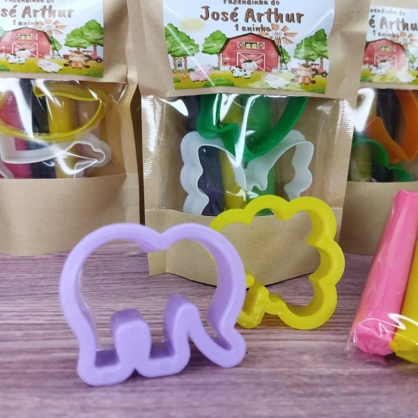 20 Unidades Kit Massinha Zip Lock - Fazendinha Vermelha, Rosa, Azul, Marrom, Amarelo- Trabalhamos com qualquer tema - Informar tema no chat