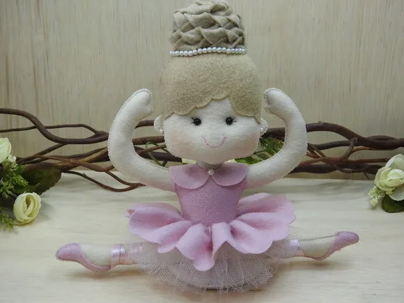 Bailarina em feltro Coque
