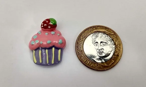 Aplique Cupcake em Resina de 2,8cm