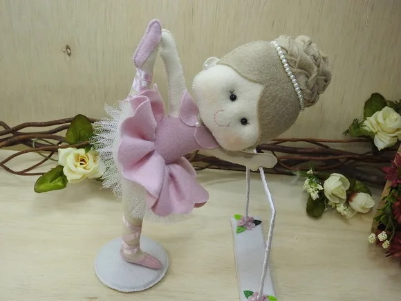 Bailarina em Feltro Coque