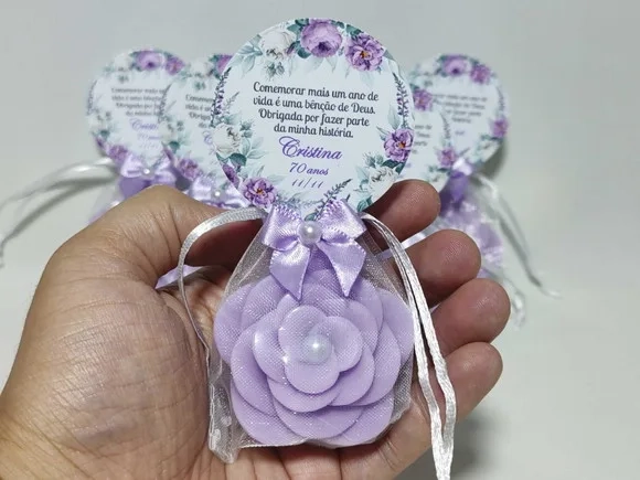 Lembrancinha Aniversário 70 Anos: Sabonete Flor Camélia Luxo