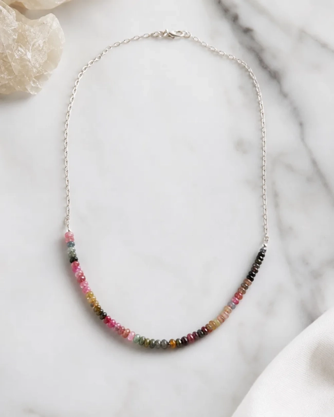 Choker Delicado de Turmalinas  e Prata 925 – Elegância Minimalista