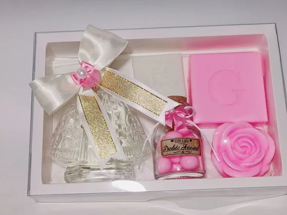 Presente de Aniversário Católico: Aromatizador Nossa Senhora