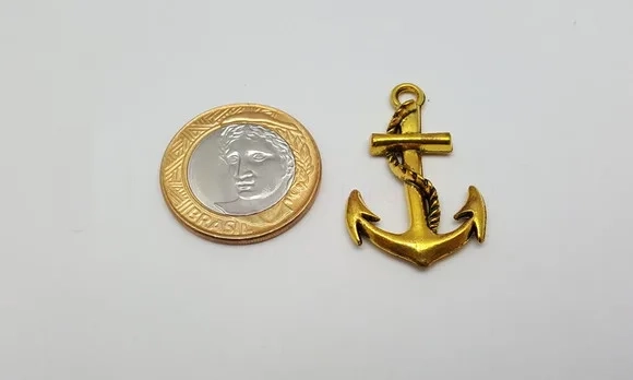 Pingente Âncora de Metal Dourado de 3,6cm Pacote com 10 Unid