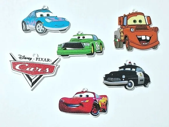 Pingentes Carros de Acrílico Uv 3cm Pacote com 6 Unidades