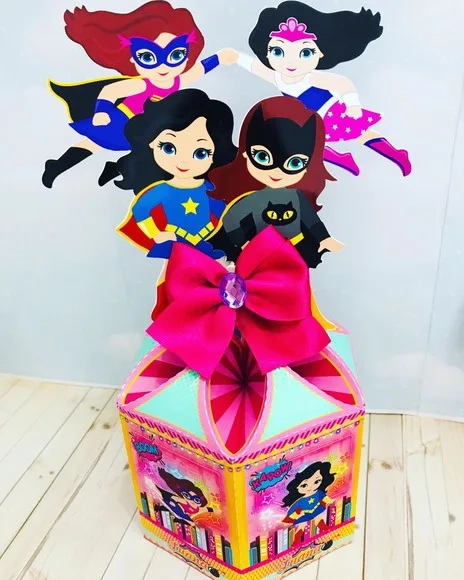 Kit 60 Lembrancinhas Heroínas
