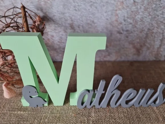 Letras de mdf -nomes 18cm Dinossauro