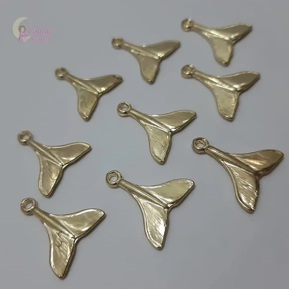Pingente Calda Sereia de Metal Dourado - pct c/11 unid
