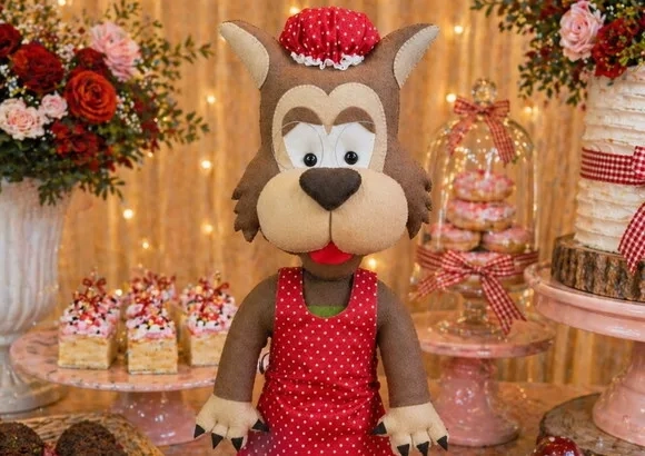 Lobo Mau da Chapeuzinho Vermelho em Feltro 40cm