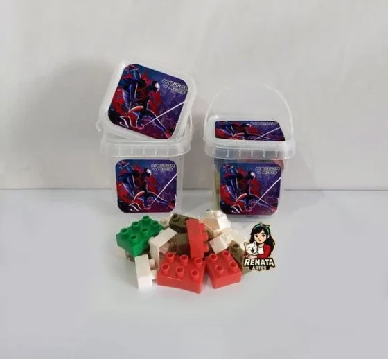 Monta Monta no Baldinho Personalizado Aranhaverso