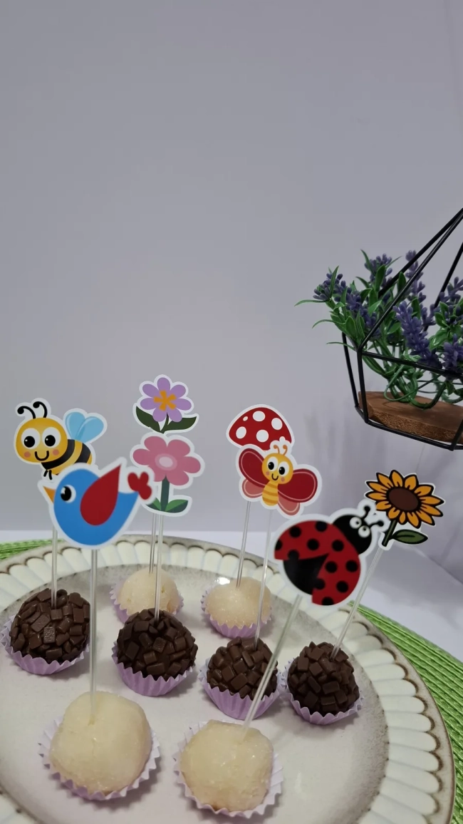 Toppers de docinhos JARDIM ENCANTADO -Kit com 8 figuras