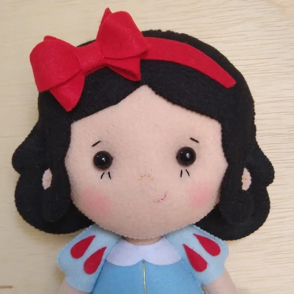 Princesa Branca de Neve em Feltro