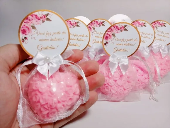 Lembrancinha de Aniversário 70 Anos: Sabonete Coração Floral