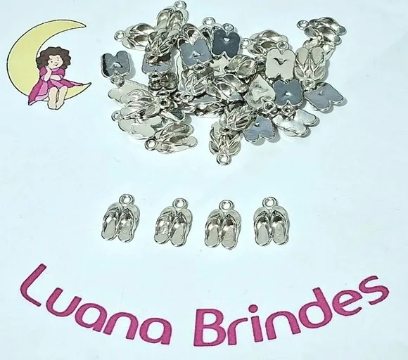 Pingente Chinelinho Abs Prata 1,7cm Pacote com 25 Unidades