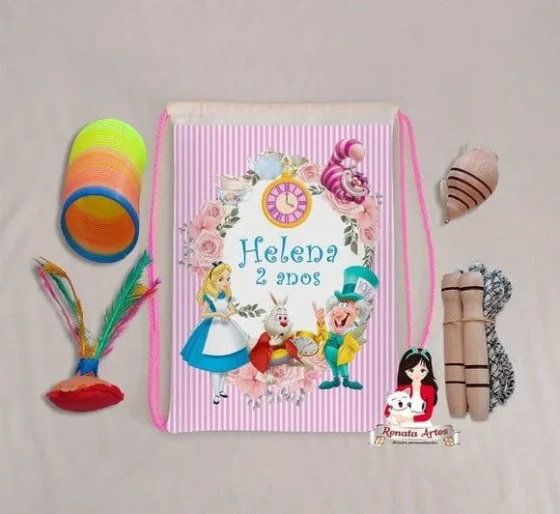Mochila Boa Infância Tema Alice no País das Maravilhas