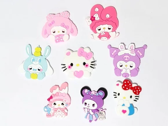 Aplique Turma Hello Kitty 5cm Pacote com 8 Unidades