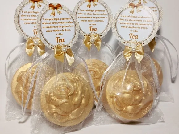 Lembrancinha de Aniversário 80 Anos: Sabonete Botão de Rosa