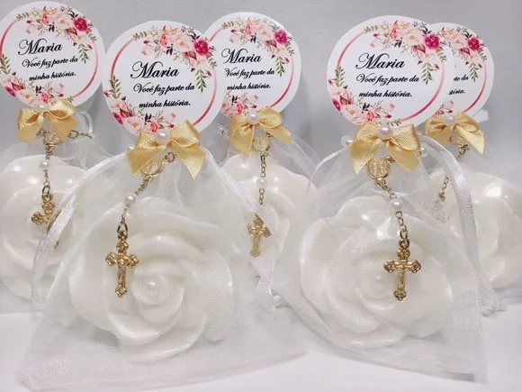 Lembrancinha 70 Anos: Sabonete Rosa Luxo com Mini Terço