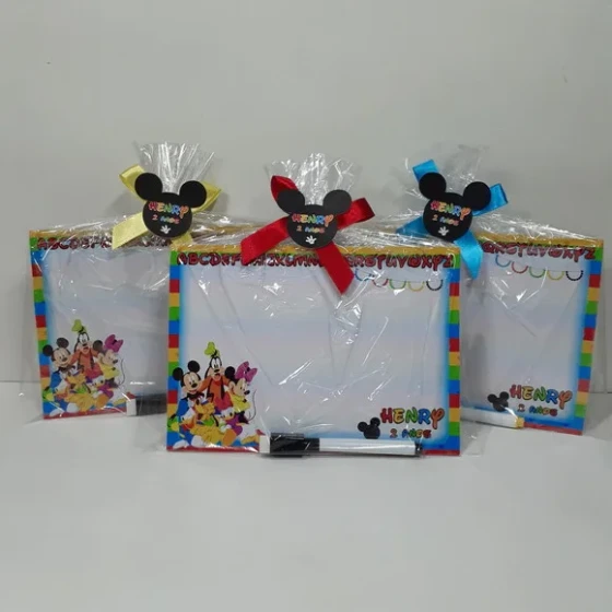 Lousa em mdf Turma do Mickey