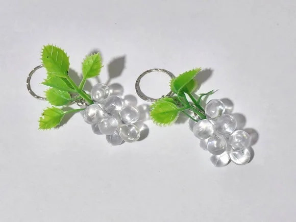 Chaveiros Cacho de Uva Acrílico Pacote com 10 Unidades