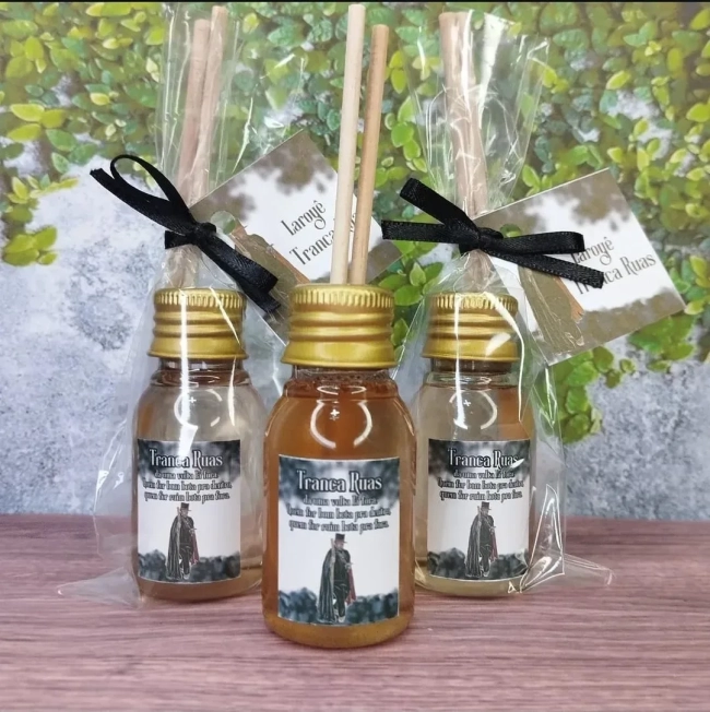 30 Unidades Mini Aromatizador Exu Tranca Ruas Fazemos Qualquer Tema