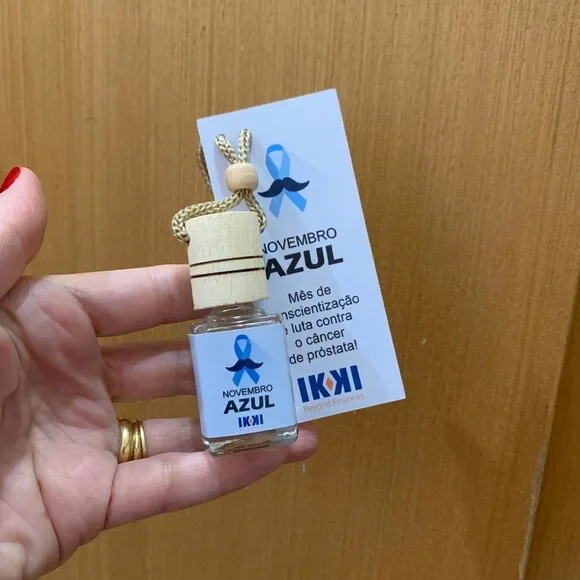Aromatizador p/ Carro Brinde Empresa Logo
