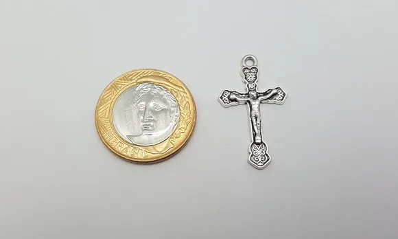 Pingente de Crucifixo Níquel com 2,9cm - 8 Unidades
