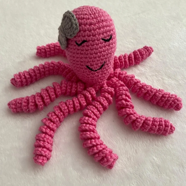 Polvo amigurumi menina