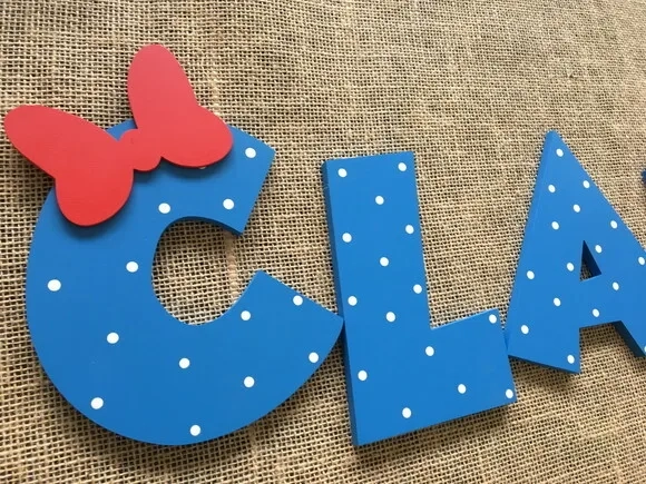 Letras de MDF - GALINHA PINTADINHA