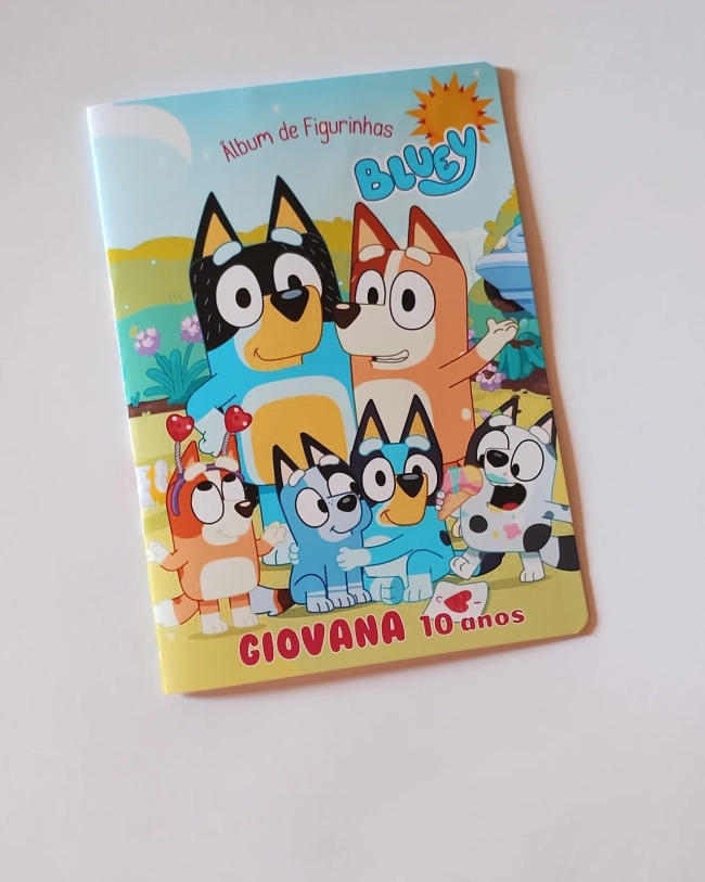 Bluey e Bingo Álbum de Figurinhas + Desenhos para Colorir + Atividades