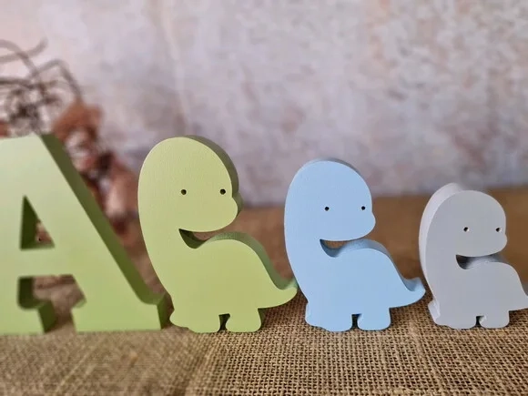 Iniciais com Trio de Dinossauros