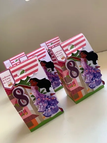Kit 30 Lembrancinhas Encanto