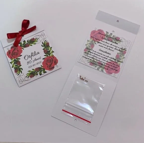 Lembrancinha 80 Anos Sachê Sementinha Floral vermelho